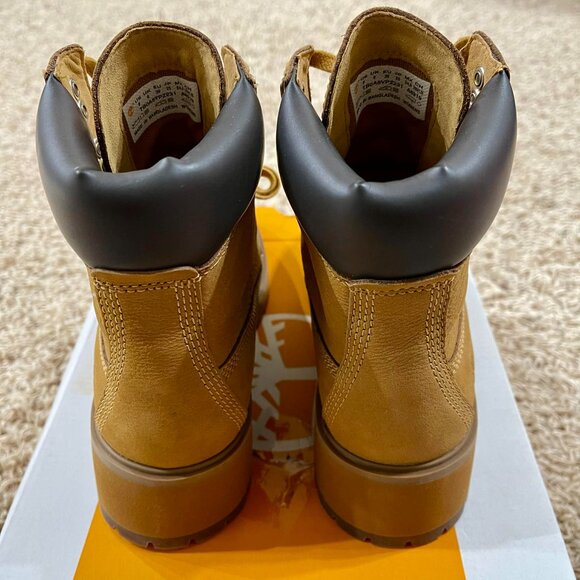 Timberland Women's Carnaby Cool 6-Inch Lace-Up Boots Wheat, Size 8 (New) - Picture 7 of 16